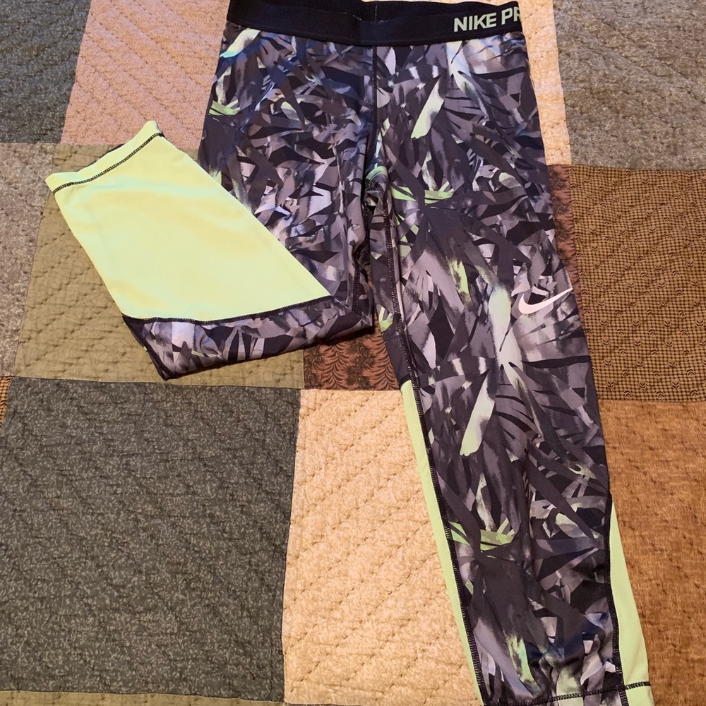 Nike leggings